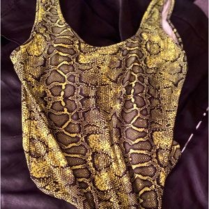 Green bodysuit brand new size large perfect for a party or night out